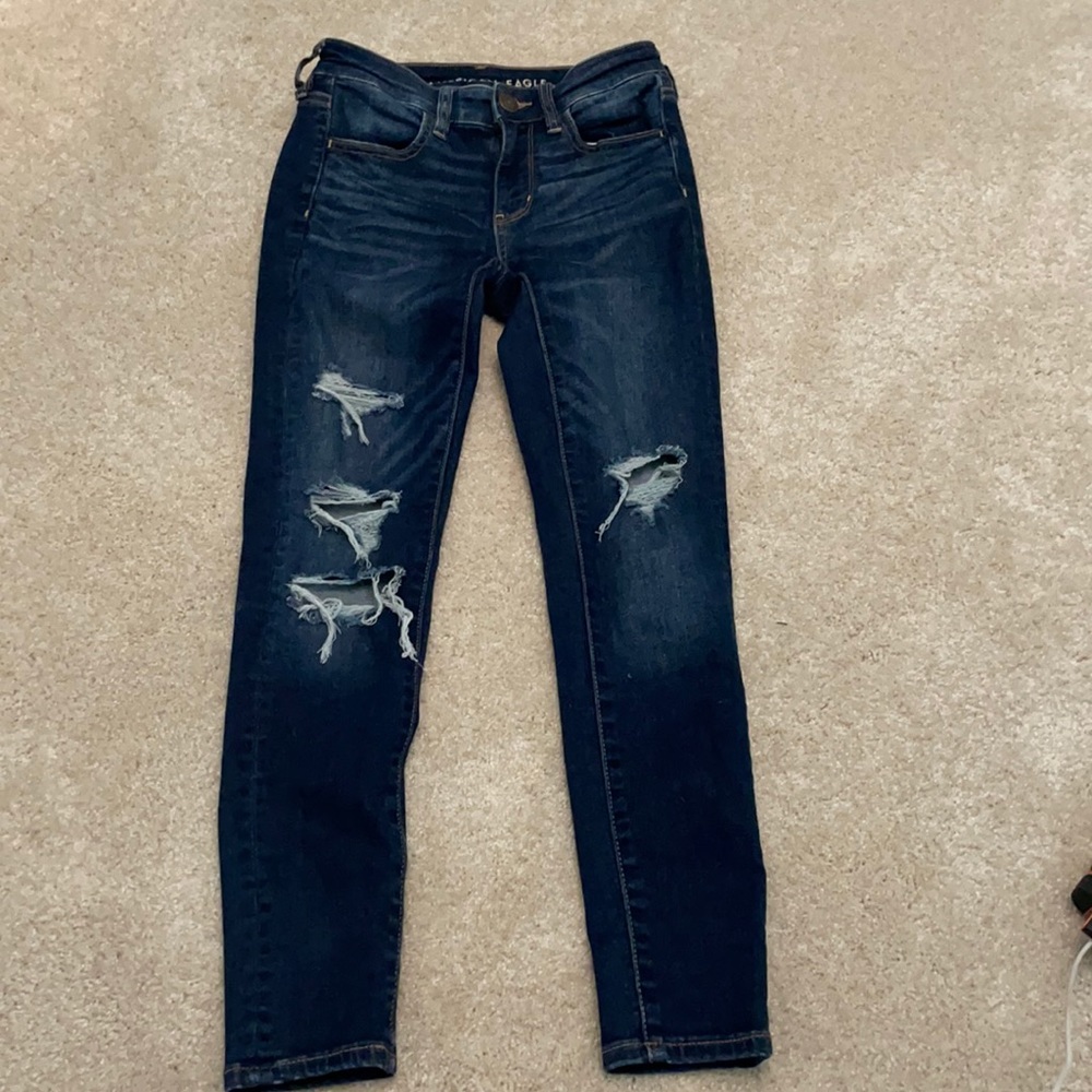 American Eagle Women’s SHORT jeans size 2